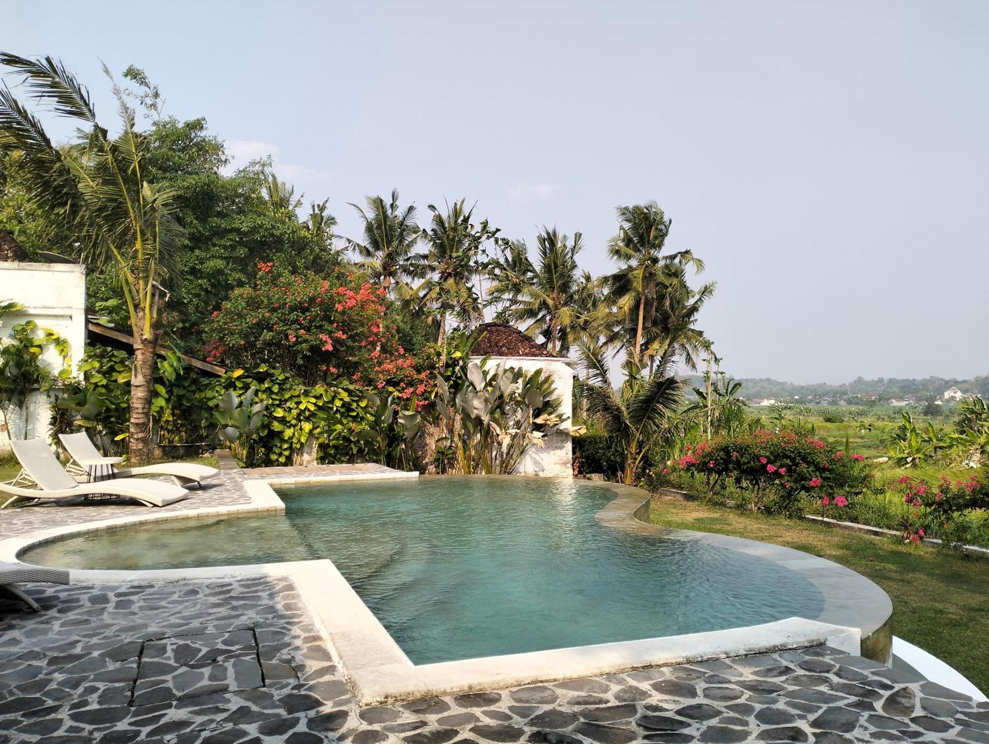 Sunmoonstarvillas Yogyakarta Jarakan Extérieur photo